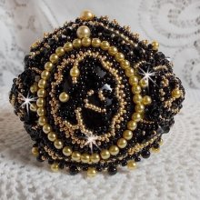 Bracelet Cléopâtra manchette  brodé avec un onyx noir, des Cristaux de Swarovski et des rocailles